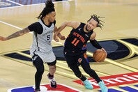 ブランソン(右)がファイナルでマッチアップも予想されるキャッスル(左)について語った。(C)Getty Images