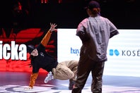 Dリーグ会場に現れた元フジ女子アナの姿に注目が集まった（※写真はイメージ）。(C) Getty Images