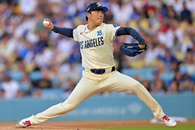 エンジェルス戦で８回１失点だったドジャースの山本。(C)Getty Images