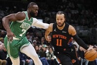 ブラウン(左)やブランソン(右)を筆頭に、NBAでジェイレンが一大勢力となっている。(C)Getty Images