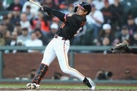 ナショナルズ戦で２安打を放ったジャイアンツのイ・ジョンフ。(C)Getty Images