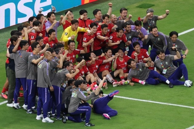 チェコ戦の勝利を喜ぶ韓国の選手たち。(C)Getty Images