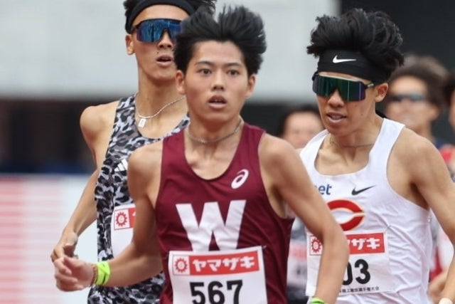 早稲田大の本田が男子1500メートル予選２組を制した。写真：滝川敏之