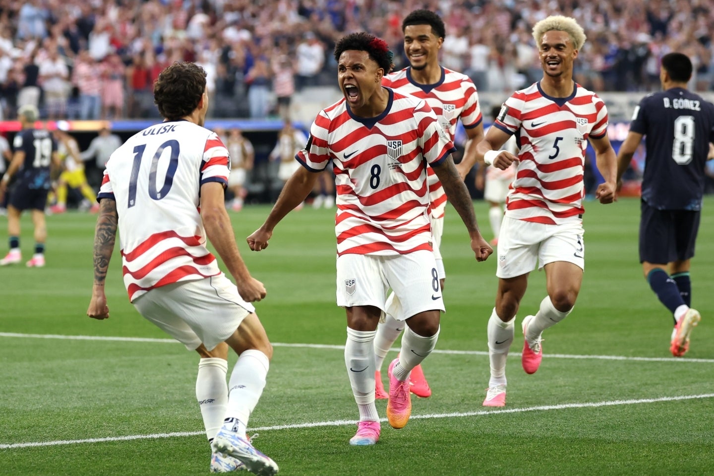 グループステージ初戦でアメリカ代表がパラグアイ代表に快勝した。(C)Getty Images