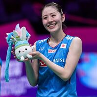爽やかなファッションを披露した志田。銀座でショッピングを満喫したようだ。(C)Getty Images
