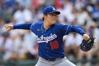 完全試合が途切れた山本由伸。直後、ベンチでの振る舞いが注目を集めた。(C)Getty Images