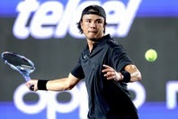 ダニエルが「ブラチスラバ・オープン」決勝でシェフチェンコとの２時間34分に及ぶ激闘を制し、約１年８カ月ぶりとなるタイトルを獲得した。※写真は昨年７月のロスカボス大会（C）Getty Images