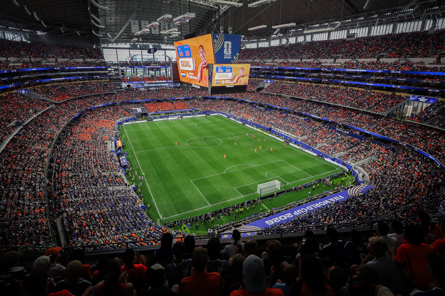 サッカー日本代表戦を現地観戦した人気モデルの投稿に注目が集まった。(C)Getty Images
