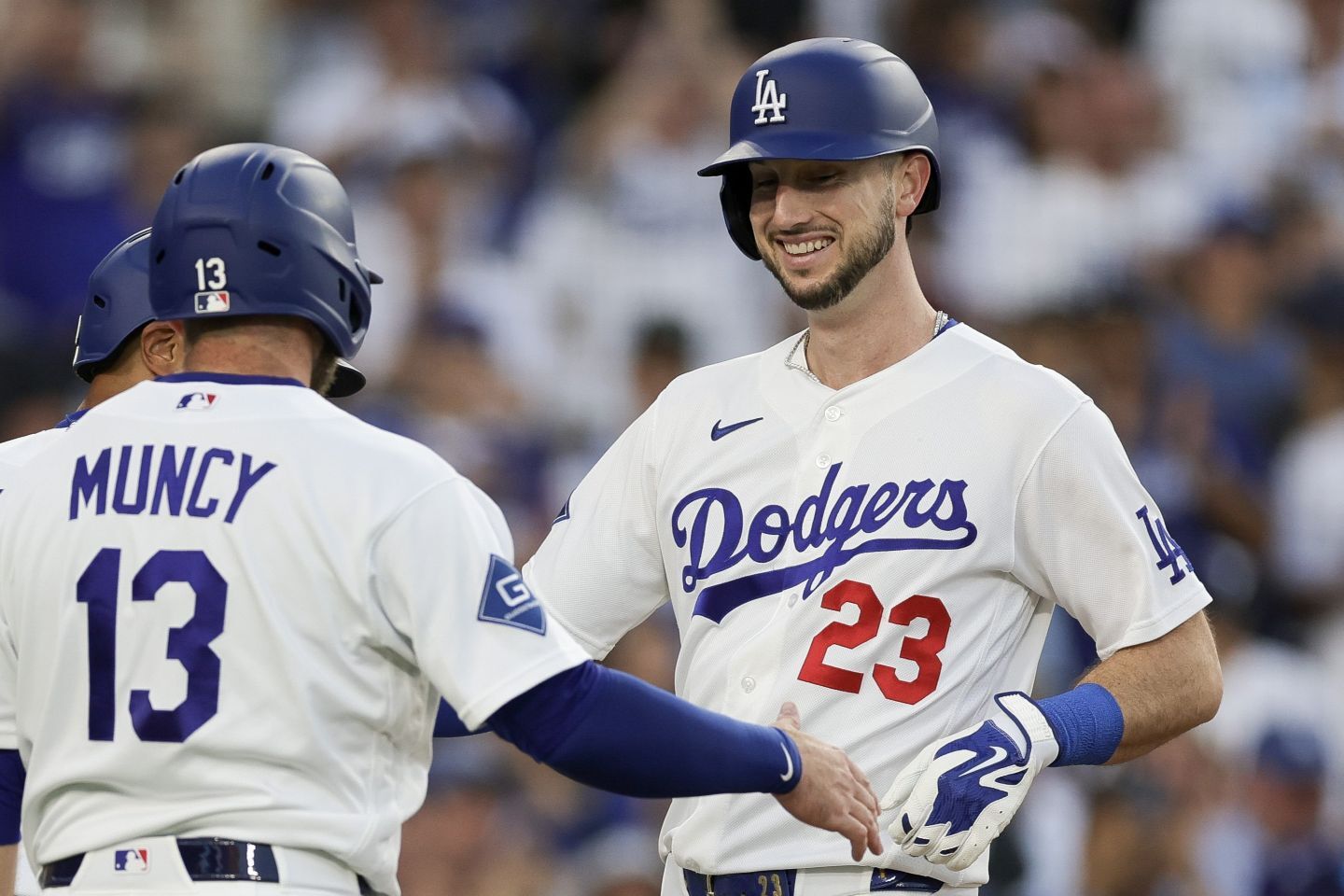 タッカーが６号同点３ランを放ち、逆転勝利に貢献した。(C) Getty Images
