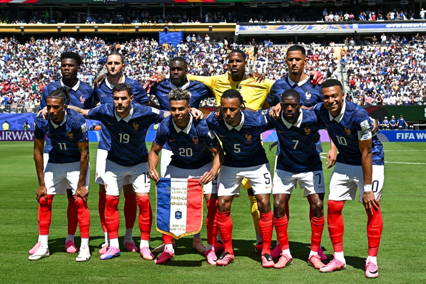 セネガルとの初戦を迎えるフランス。(C)Getty Images