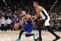 小柄なガードがエースのチームの優勝はNBAでは稀。ブランソンは快挙を成し遂げた。(C)Getty Images