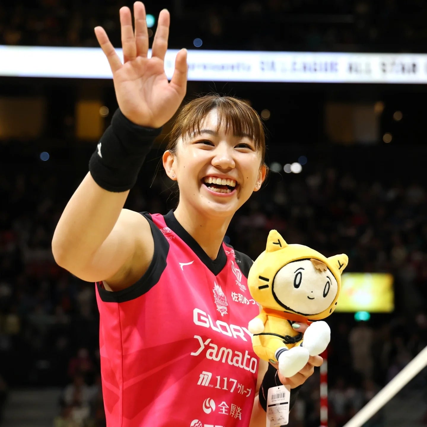 女子バレーボールの野中瑠衣。披露宴に参加したコーデが注目を集めた。写真：YUTAKA/アフロスポーツ