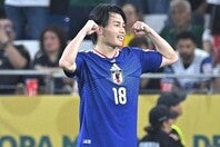 チュニジア戦で２ゴール・１アシストをマークした日本の上田。写真：金子拓弥（THE DIGEST写真部／JMPA代表撮影）