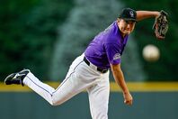 菅野が怪物スキーンズとの投げ合いを制して今季８勝目を手にした。(C) Getty Images