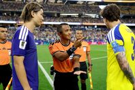 日本対スウェーデン戦へのジャッジには多くの批判が寄せられた。(C) Getty Images