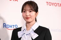 日常ショットを公開した本田。写真：鈴木颯太朗
