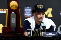 昨季ミシガン大をNCAA優勝に導いたレンデボーグは、１年目からウォリアーズの即戦力となれるか。(C)Getty Images
