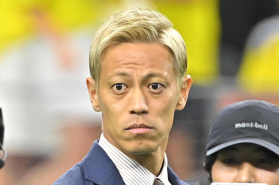 W杯中継の解説として注目を集めている本田氏。写真：金子拓弥（THE DIGEST写真部／JMPA代表撮影）