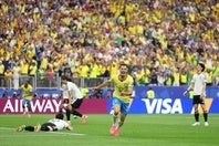 決勝T１回戦で日本はブラジルと対戦。終了間際に勝ち越しゴールを許した。(C)Getty Images