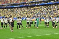 北中米W杯のラウンド・オブ32でブラジルに敗れた日本。写真：金子拓弥（THE DIGEST写真部／JMPA代表撮影）