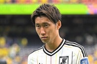 日本サッカーのさらなる発展を願い、自身の考えを明かした鎌田。写真：金子拓弥（THE DIGEST写真部／JMPA代表撮影）