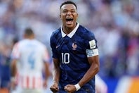 パラグアイ戦で決勝弾をマークしたフランスのエムバペ。(C)Getty Images