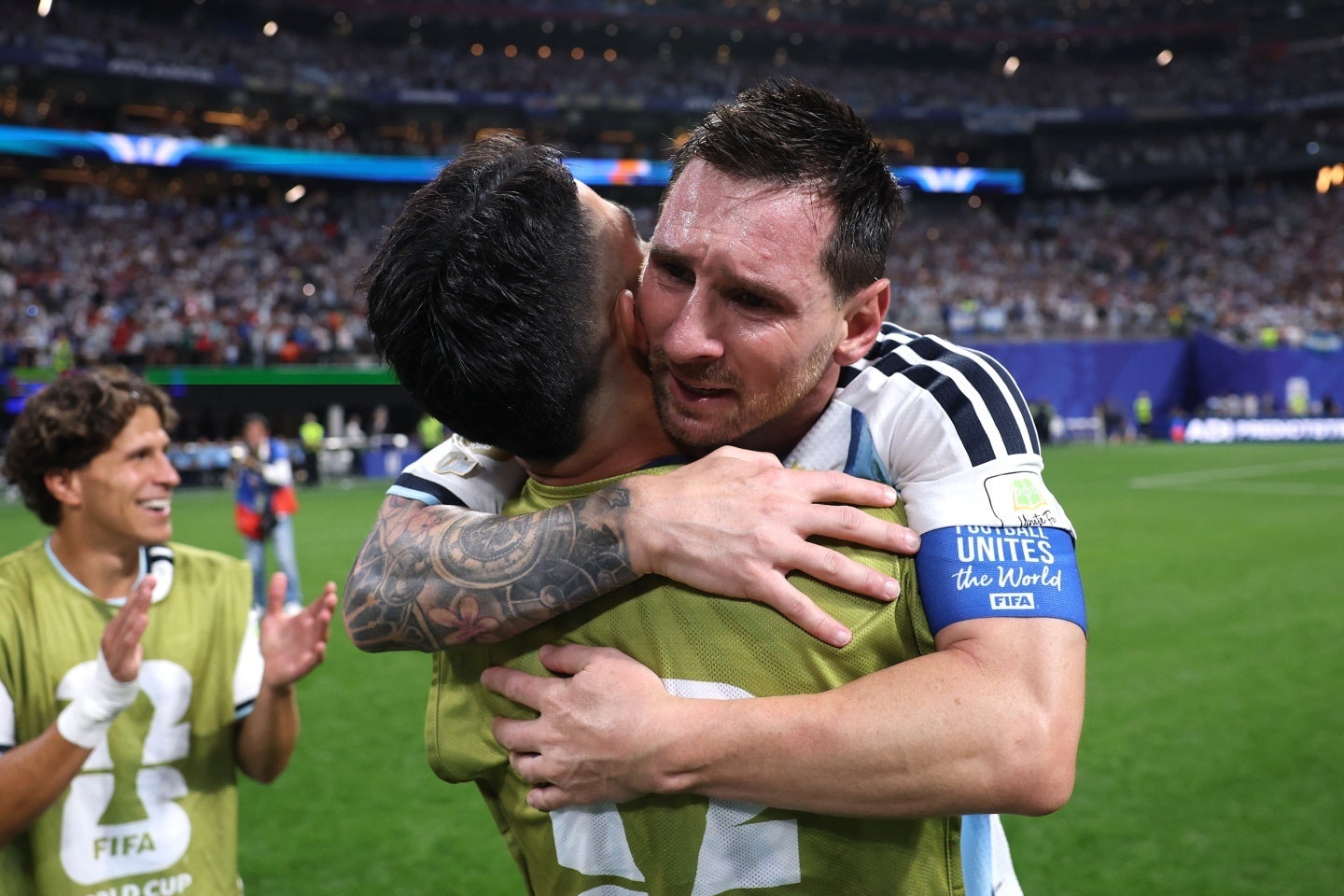 劇的な逆転勝ちを収めたアルゼンチン。メッシの目から涙が流れた。(C)Getty Images