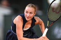 ポタポワがさくらんぼ柄のキュートなビキニ姿を公開した。（C）Getty Images