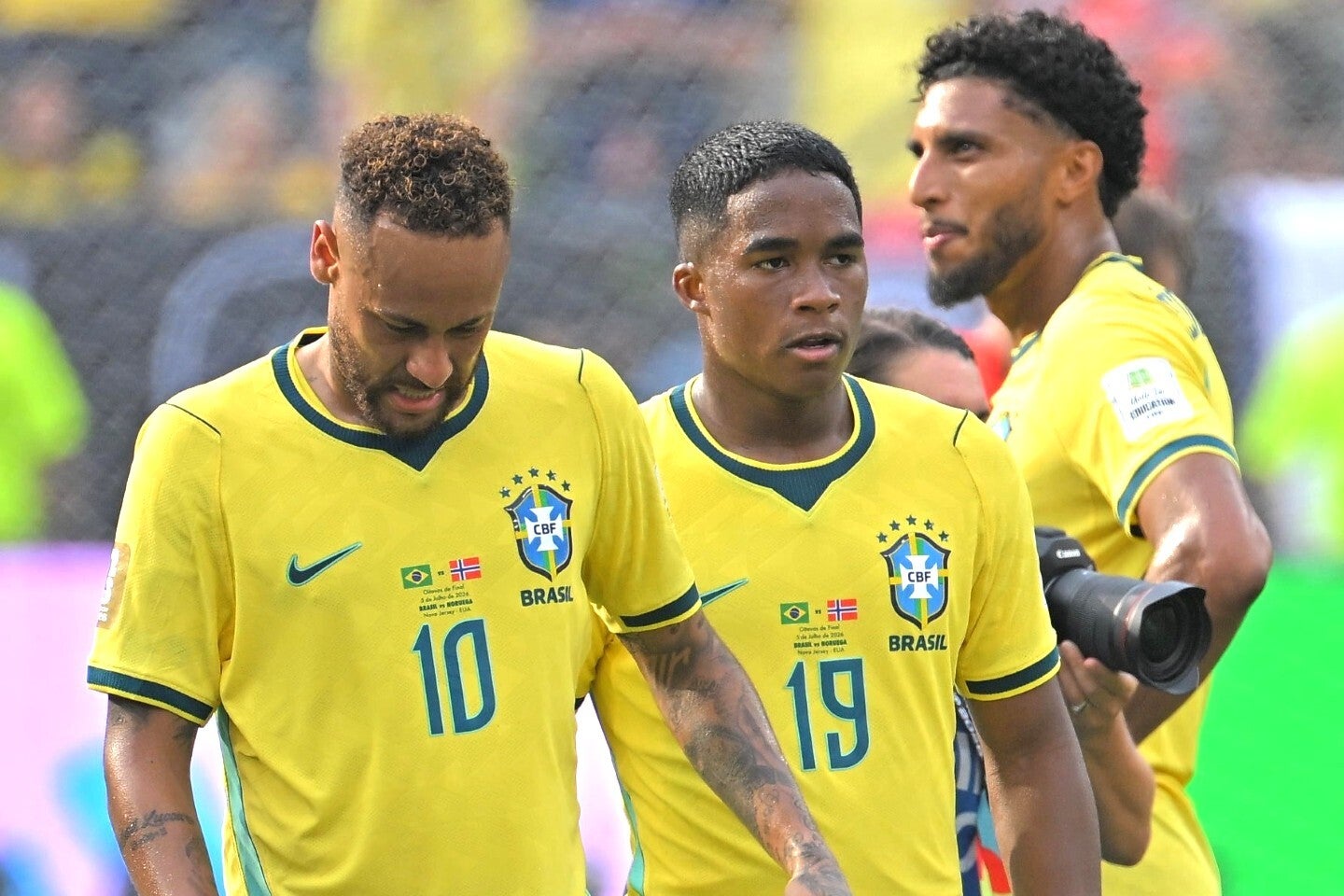アンチェロッティ監督が率いるブラジル代表は、ラウンド・オブ16でノルウェー代表に敗戦。ベスト16での敗退は1990年大会以来と、近年ではワーストの成績だった。写真：金子拓弥（THE DIGEST写真部／JMPA代表撮影）