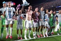 延長で２点を決めたアルゼンチンがスイスに３-１で勝利。準決勝に勝ち上がった。(C)Getty Images