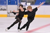 宇野と本田の“しょまりん”カップルが公開練習を実施した。写真：鈴木颯太朗