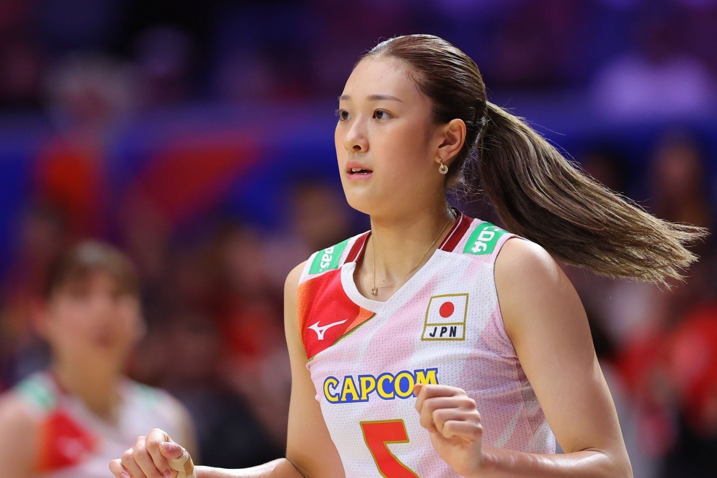 女子バレー、日本の攻撃陣をけん引する24歳の佐藤淑乃。写真：梅月智史（THE DIGEST写真部）