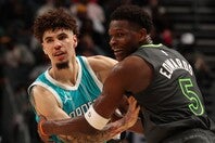 エドワーズ(右)が新相棒ラメロ(左)との関係性について語った。(C)Getty Images