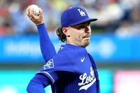 ７回途中１失点の投稿を披露したロブレスキー。(C) Getty Images