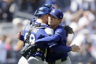 ヤンキースを相手に完投勝利を飾った山本。サイ・ヤング賞に推す声も上がっている。(C) Getty Images