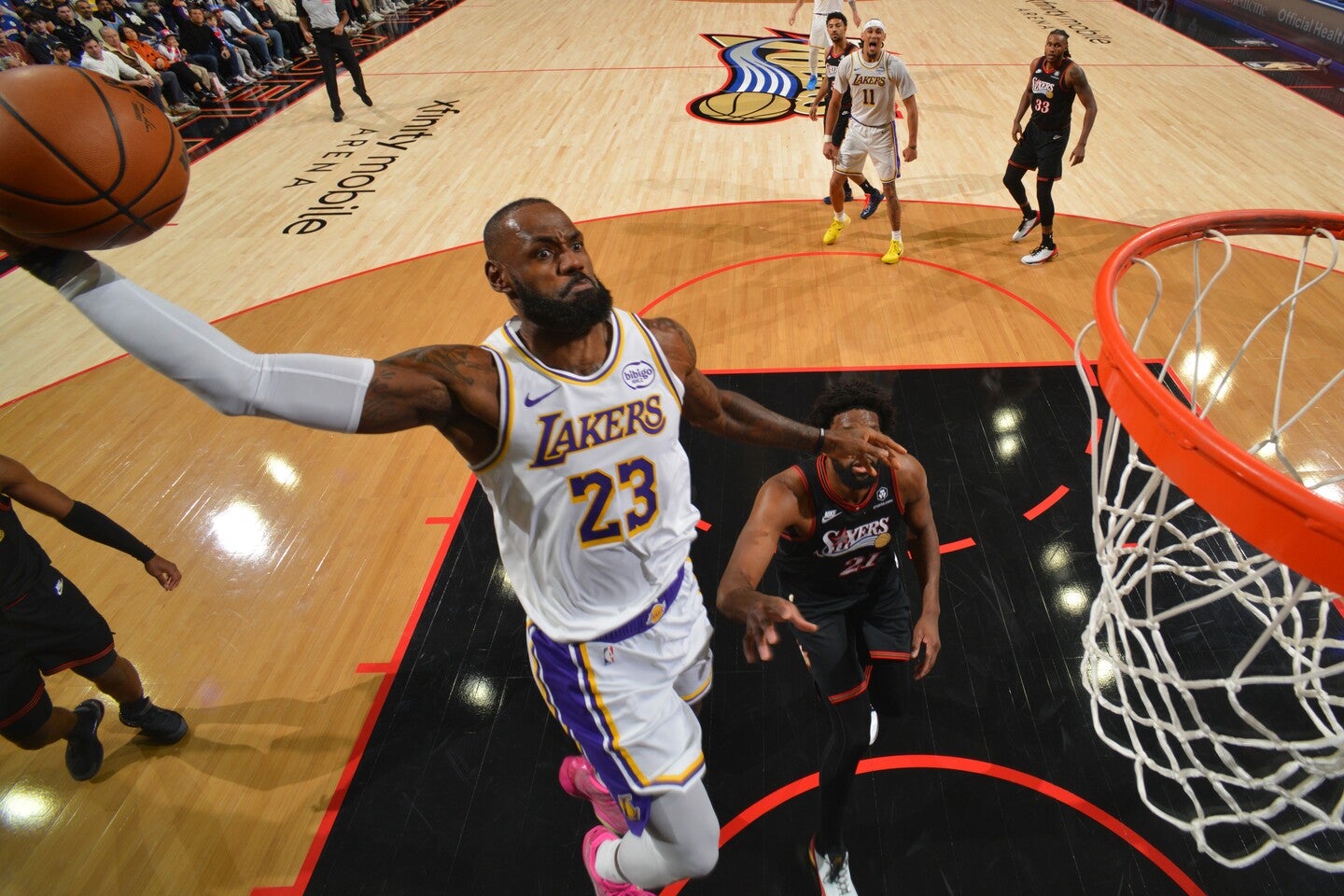 レブロンの次なる新天地はフィラデルフィア。シクサーズで自身５度目の優勝を目指す。(C)Getty Images