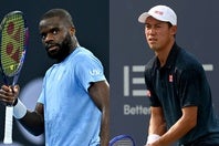 ここ数年で錦織（右）との親交がいっそう深まったというティアフォー（左）。盟友の引退を惜しみつつ、思い出を語った。(C)Getty Images