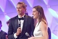 女子元９位のペトコビッチ（右）は、ドイツの後輩ズベレフ（左）の進化を見て取り、１位になる可能性はあると語った。(C)Getty Images