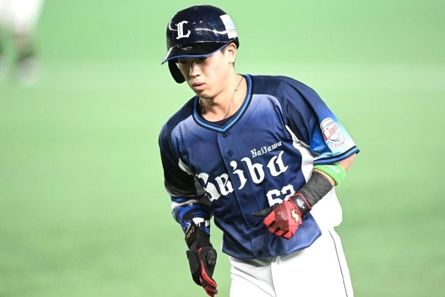 育成選手として入団し、オールスターに出場するまで飛躍した西武の滝澤。写真：鈴木颯太朗
