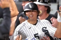 良い雰囲気のチームで躍動している村上。(C) Getty Images