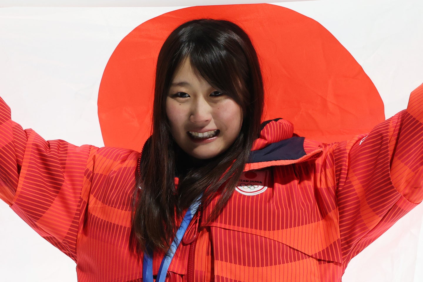 五輪スノボ金の村瀬心椛が私服ショットを公開した。(C)Getty Images