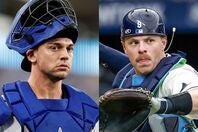 ドジャースに戻ってきた捕手のロートベット（左）とフェドゥシア（右）。（C）Getty Images