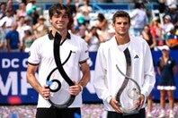 今季は３度準優勝に終わっていたフリッツ（左）だが、自国開催のDCオープンで歓喜のタイトル獲得。決勝では勢いに乗るホダル（右）との熱戦を制した。（C）Getty Images
