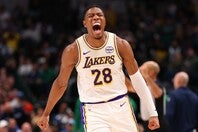 レイカーズで過ごした３シーズン半で、八村は名門にその名を刻んだ。(C)Getty Images