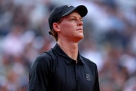 右ヒザが「試合に出られる状態ではない」というシナー。シンシナティをスキップして全米に備える。(C)Getty Images