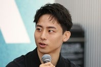 クリッパーズと契約を結んだ河村。日本人ファンからは八村との共闘に期待が寄せられている。写真：滝川敏之