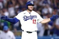 ロイヤルズ戦でサヨナラ適時打を放ったドジャースのマンシー。(C)Getty Images