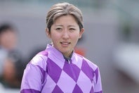 先週、落馬負傷した今村聖奈騎手。早くも復帰Vを果たした。写真：産経新聞社