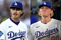 調子を落としているドジャースのロブレスキー（左）と、マイナーに降格したシーハン（右）。(C)Getty Images