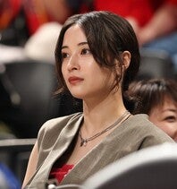 女優の広瀬すずさんがバスケ日本代表戦を観戦した。(C)Getty Images